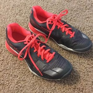 fuzzy thong slippers